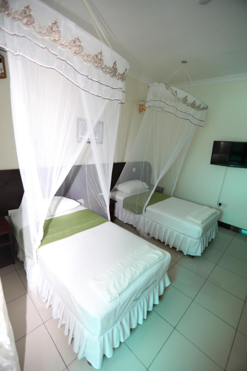 Sheratton Regency Hotel